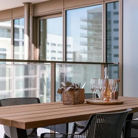 펜션 Huswell - Modern With South Facing Terrace