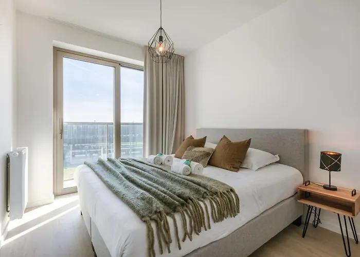 Huswell - Modern With South Facing Terrace Holiday home *